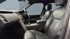 Land Rover Discovery 3.0 D300 R-Dynamic HSE 5dr Auto Diesel Station Wagon